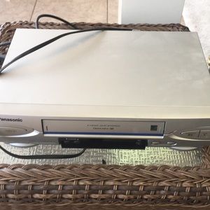 PANASONIC 4 head HI-FI stereo VHS VCR